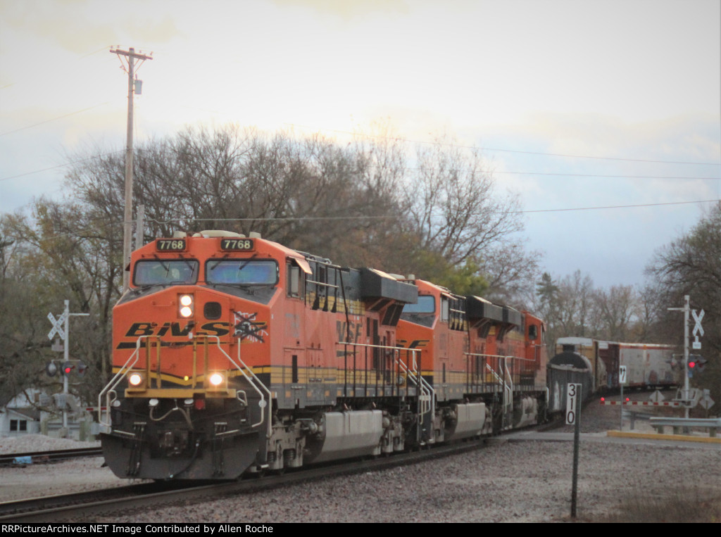 BNSF 7768